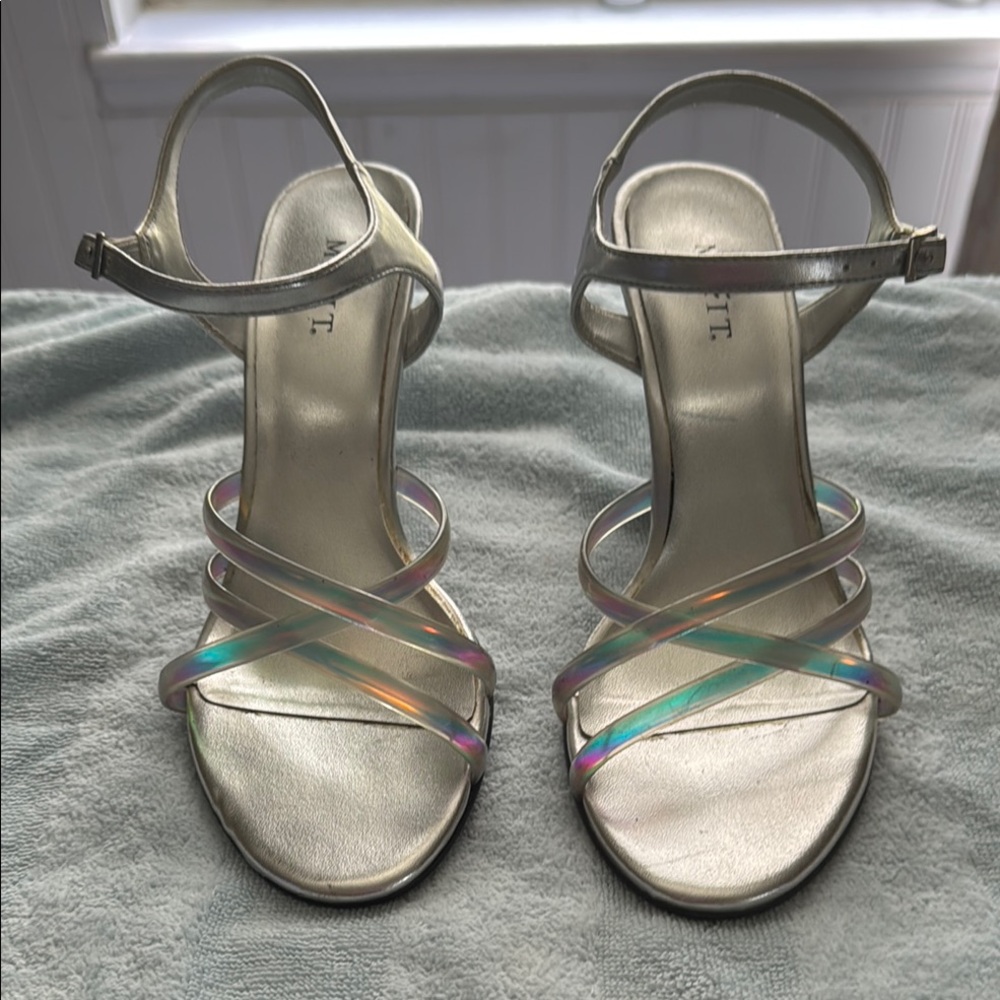 Elegant Silver Metallic Strappy Sandals